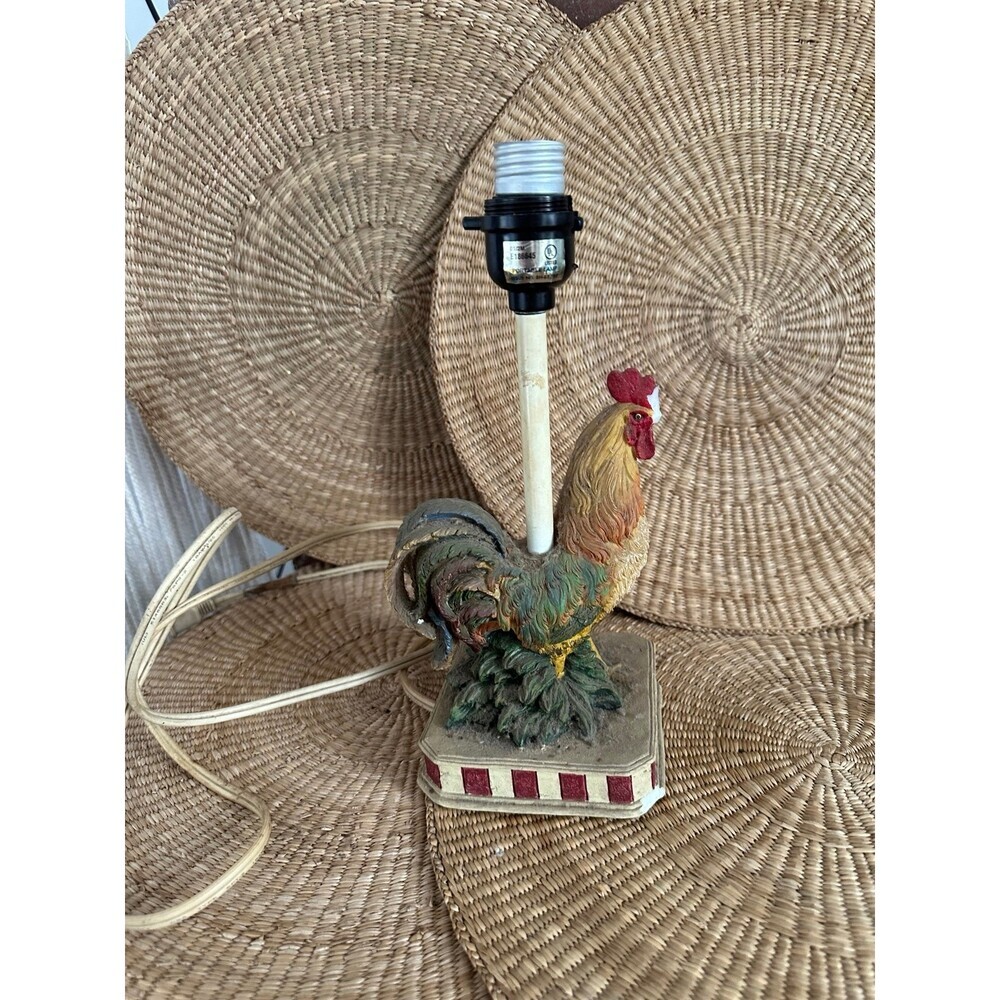 Vintage rooster chicken lamp